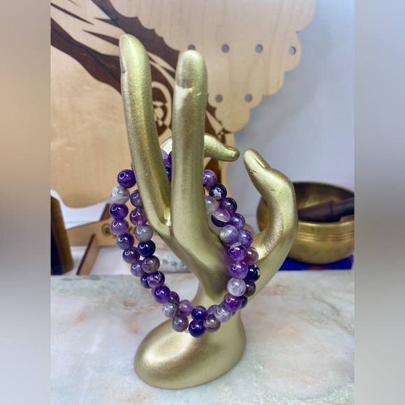 Handmade Purple Amethyst Natural Gemstone Stretch Bracelet - Picture 7 of 8
